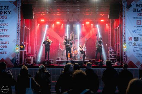 Foto z festivalu Mezi Bloky 2026