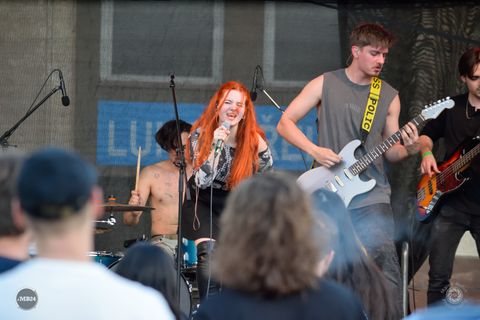 Foto z festivalu Mezi Bloky 2024