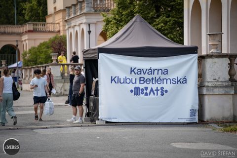 Foto z festivalu Mezi Bloky 2025