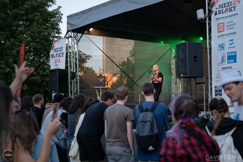 Foto z festivalu Mezi Bloky 2024