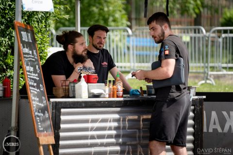 Foto z festivalu Mezi Bloky 2025