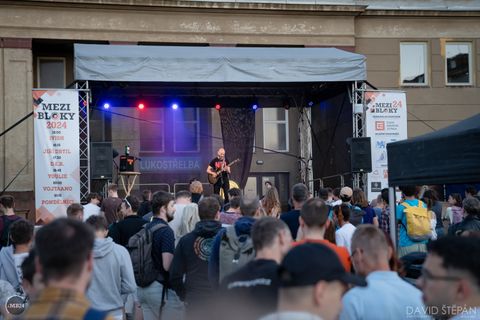 Foto z festivalu Mezi Bloky 2024