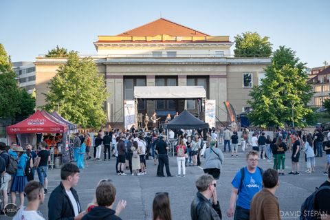 Foto z festivalu Mezi Bloky 2024