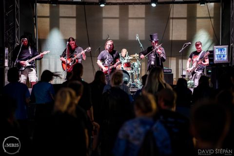 Foto z festivalu Mezi Bloky 2025