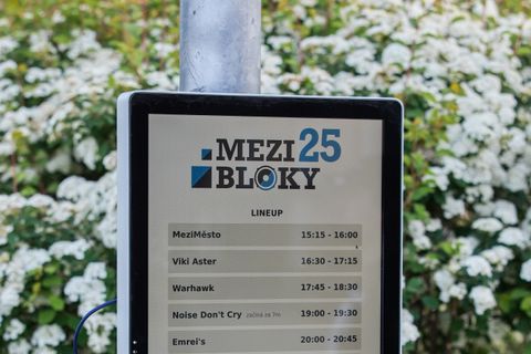 Foto z festivalu Mezi Bloky 2025