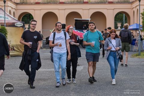 Foto z festivalu Mezi Bloky 2025