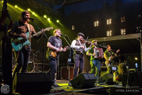 Foto z festivalu Mezi Bloky 2023