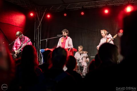 Foto z festivalu Mezi Bloky 2024