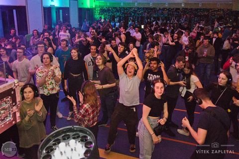 Foto z festivalu Mezi Bloky 2023