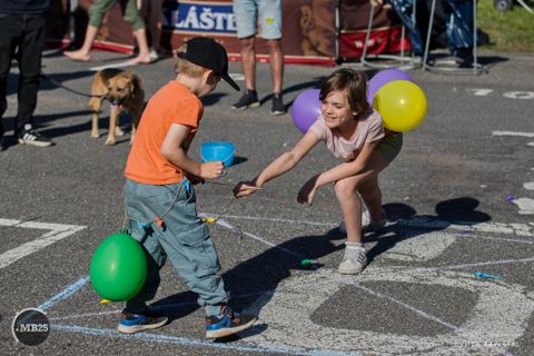 Foto z festivalu Mezi Bloky 2025