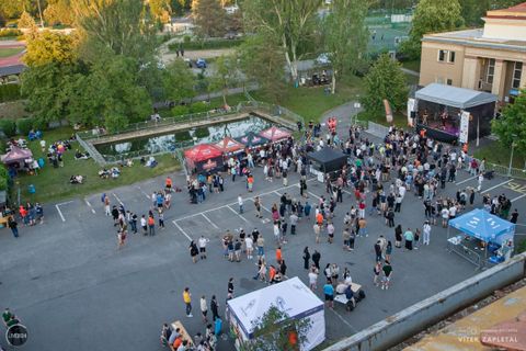 Foto z festivalu Mezi Bloky 2024