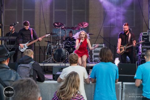 Foto z festivalu Mezi Bloky 2025