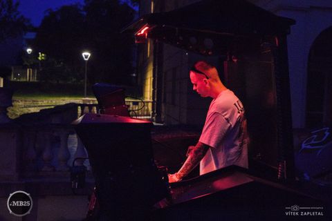 Foto z festivalu Mezi Bloky 2025