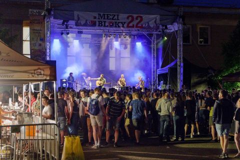 Foto z festivalu Mezi Bloky 2022