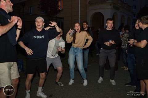 Foto z festivalu Mezi Bloky 2025