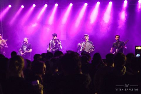 Foto z festivalu Mezi Bloky 2023