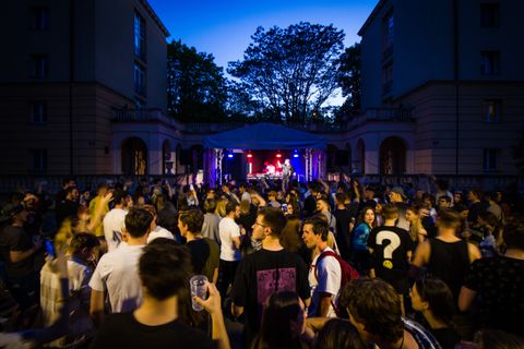 Foto z festivalu Mezi Bloky 2022