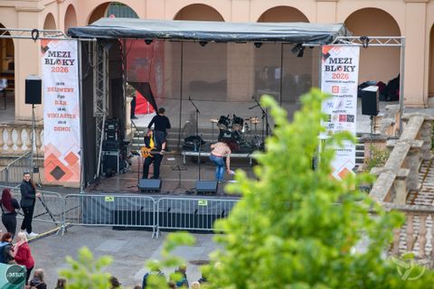 Foto z festivalu Mezi Bloky 2026