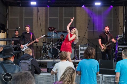 Foto z festivalu Mezi Bloky 2025