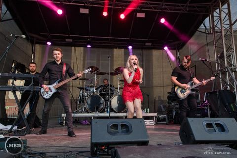 Foto z festivalu Mezi Bloky 2025