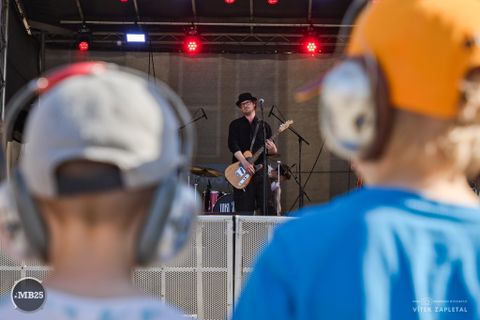 Foto z festivalu Mezi Bloky 2025